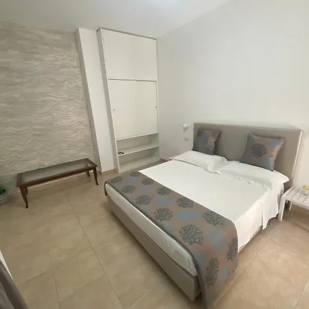 Casa Fiorita לינה וארוחת בוקר ויאסטה