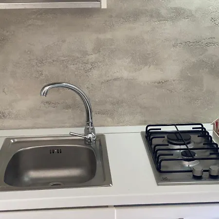 Casa Fiorita 4* ויאסטה