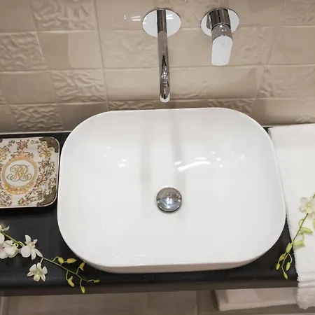 לינה וארוחת בוקר Casa Fiorita ויאסטה