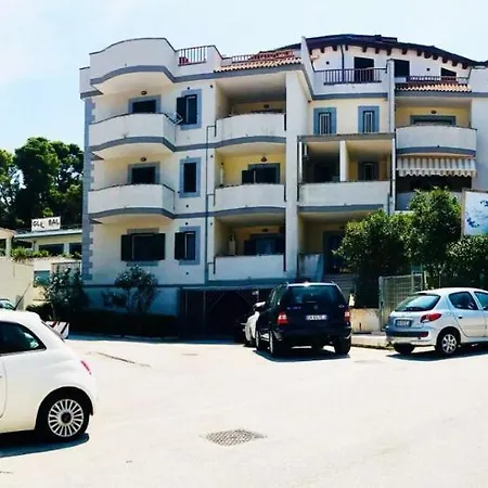 Casa Fiorita 4* ויאסטה