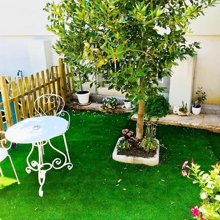 Bed & Breakfast Casa Fiorita 2*